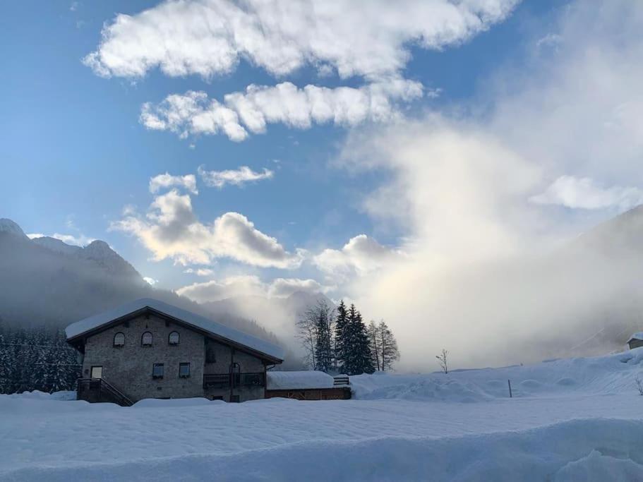 Villa Chalet Rustico Bertolini Per Gruppi! Vermiglio Exterior foto